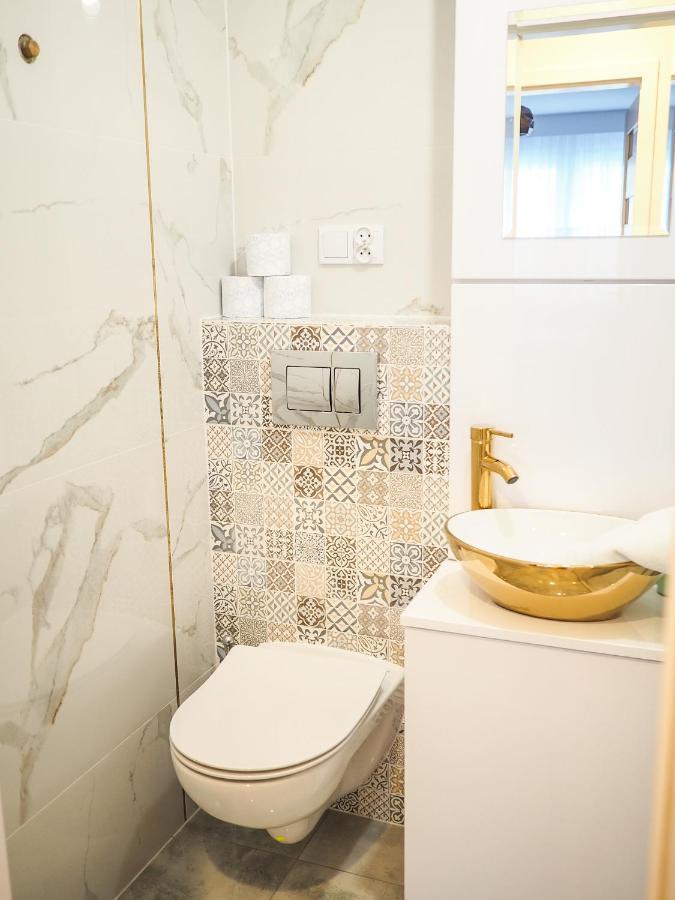 Apartel Krolikarnia Warsaw Luaran gambar